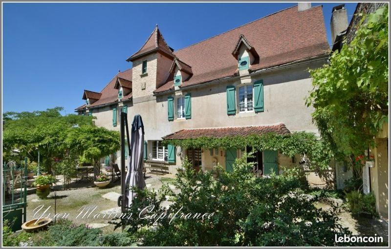 Blars Le Logis De Lou Bed & Breakfast エクステリア 写真