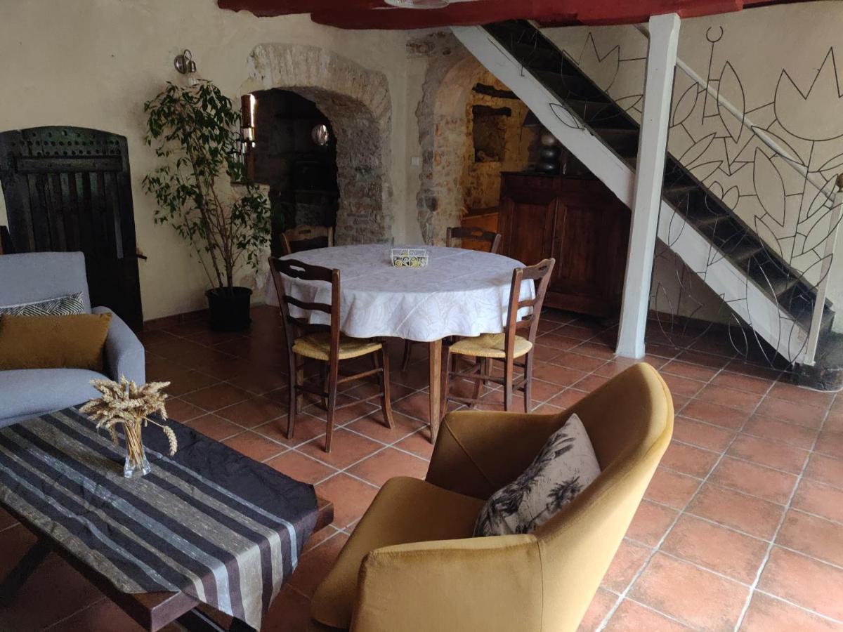 Blars Le Logis De Lou Bed & Breakfast エクステリア 写真